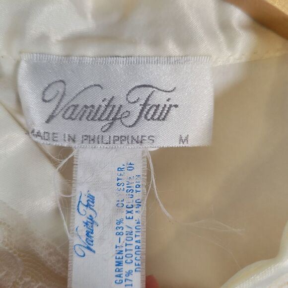 Vintage Vanity Fair sateen pajama set- medium - Picture 6 of 13